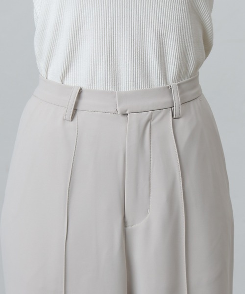 COLONY 2139（コロニートゥーワンスリーナイン）の「センターシームワイドストレートパンツ（スラックス・レディース・ライトグレー/ブラック/サックスブルー・FREE）」の19枚目の写真