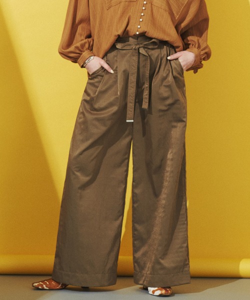 ROSE BUD(ローズバッド)の「NYLON TUCK PANTS(その他パンツ・レディース・バーガンディー/カーキ/グレー・ONE SIZE)」の3枚目の写真