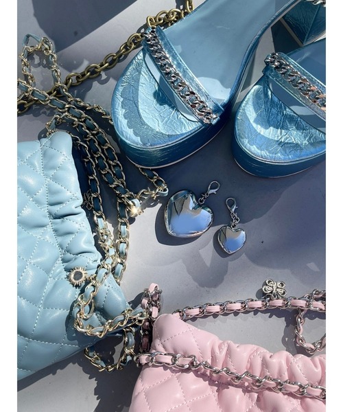 EVRIS(エヴリス)の「ハートモチーフストラップヒールサンダル(サンダル・レディース・ホワイト/ブルー/ブラック・LARGE/MEDIUM/SMALL)」の13枚目の写真