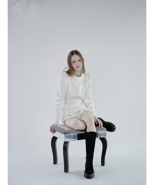 lilLilly（リルリリー）の「レースアップスウェットトップス【セットアップ対応】（スウェット・レディース・ホワイト/グレー/ブルー・FREE）」の17枚目の写真