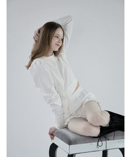 lilLilly（リルリリー）の「レースアップスウェットトップス【セットアップ対応】（スウェット・レディース・ホワイト/グレー/ブルー・FREE）」の16枚目の写真