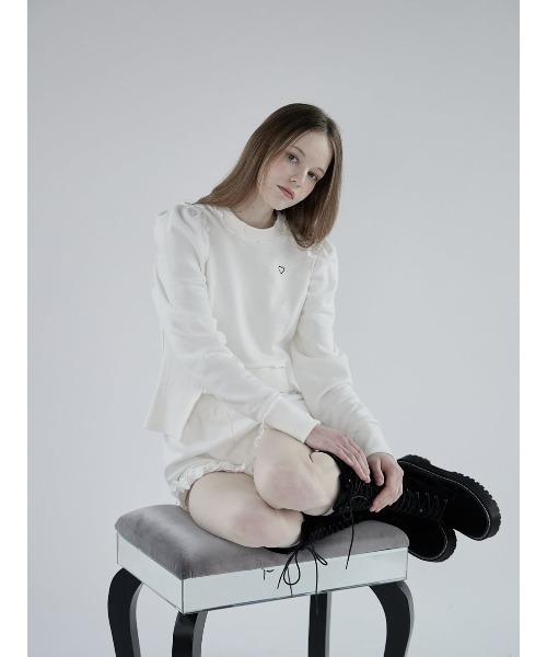 lilLilly（リルリリー）の「レースアップスウェットトップス【セットアップ対応】（スウェット・レディース・ホワイト/グレー/ブルー・FREE）」の15枚目の写真