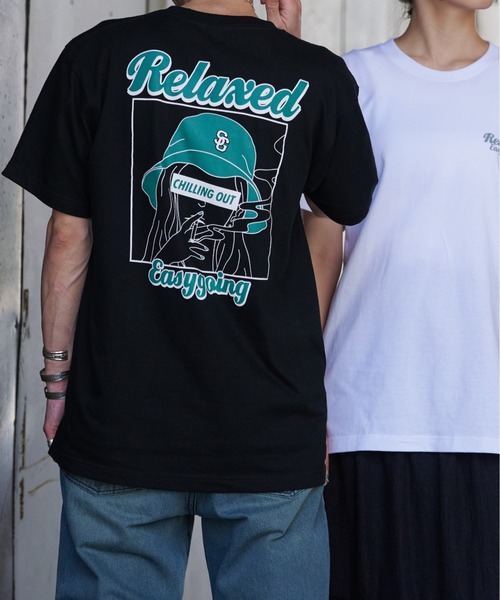 MODISH GAZE（モディシュガゼ）の「【MODISH GAZE】スモーキングガールRelaxed半袖Tシャツ（Tシャツ/カットソー・レディース・ブラック×グリーン/ホワイト×ブルー/ホワイト×ピンク/ホワイト×グレー/ブラック×ブルー/ブラック×パープル・MEDIUM/X-LARGE/LARGE）」の6枚目の写真