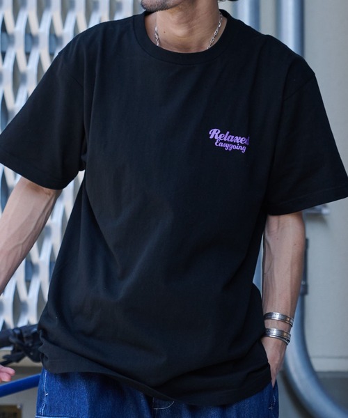 MODISH GAZE（モディシュガゼ）の「【MODISH GAZE】スモーキングガールRelaxed半袖Tシャツ（Tシャツ/カットソー・レディース・ブラック×グリーン/ホワイト×ブルー/ホワイト×ピンク/ホワイト×グレー/ブラック×ブルー/ブラック×パープル・MEDIUM/X-LARGE/LARGE）」の20枚目の写真