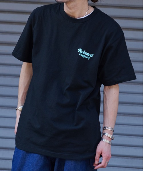 MODISH GAZE（モディシュガゼ）の「【MODISH GAZE】スモーキングガールRelaxed半袖Tシャツ（Tシャツ/カットソー・レディース・ブラック×グリーン/ホワイト×ブルー/ホワイト×ピンク/ホワイト×グレー/ブラック×ブルー/ブラック×パープル・MEDIUM/X-LARGE/LARGE）」の13枚目の写真