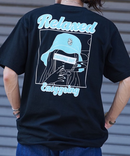 MODISH GAZE（モディシュガゼ）の「【MODISH GAZE】スモーキングガールRelaxed半袖Tシャツ（Tシャツ/カットソー・レディース・ブラック×グリーン/ホワイト×ブルー/ホワイト×ピンク/ホワイト×グレー/ブラック×ブルー/ブラック×パープル・MEDIUM/X-LARGE/LARGE）」の12枚目の写真