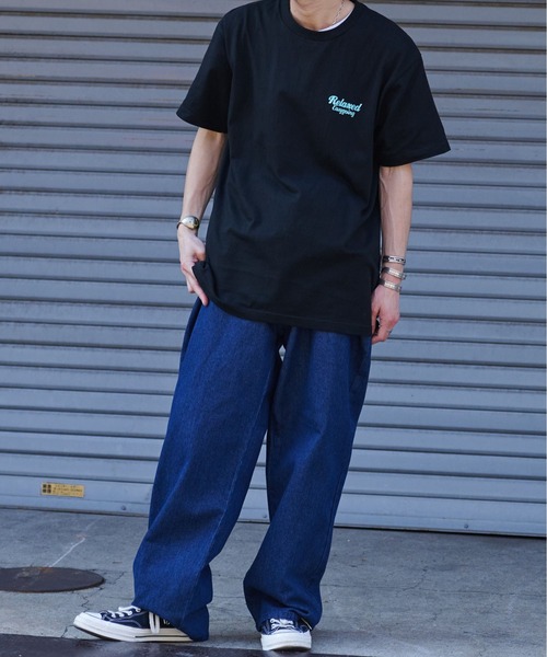 MODISH GAZE（モディシュガゼ）の「【MODISH GAZE】スモーキングガールRelaxed半袖Tシャツ（Tシャツ/カットソー・レディース・ブラック×グリーン/ホワイト×ブルー/ホワイト×ピンク/ホワイト×グレー/ブラック×ブルー/ブラック×パープル・MEDIUM/X-LARGE/LARGE）」の11枚目の写真