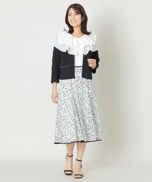 TO BE CHIC(トゥー ビー シック)の「パールニット カーディガン(カーディガン/ボレロ・レディース・ブラック/オフホワイト/オレンジ・42/40)」の5枚目の写真