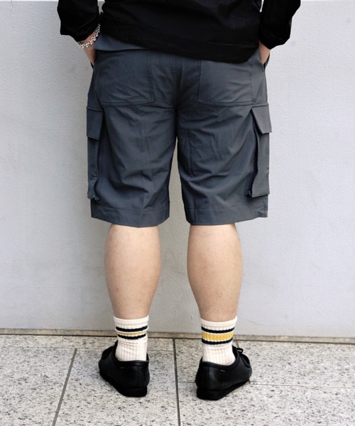 BEAVER（ビーバー）の「B omnivore/ビーオムニボー　PS CARGO SHORTS PSカーゴショーツ（その他パンツ・メンズ・チャコールグレー/ブラック・M/L）」の5枚目の写真