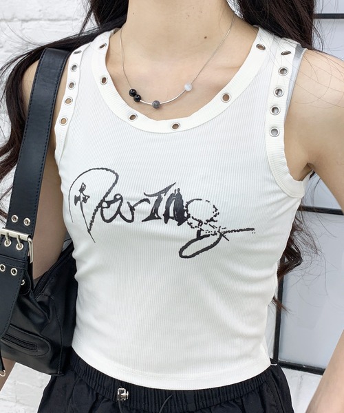 lilful(リルフル)の「ショート丈アイレットプリントタンク(タンクトップ・レディース・ブラック/ホワイト・L/M/S)」の6枚目の写真