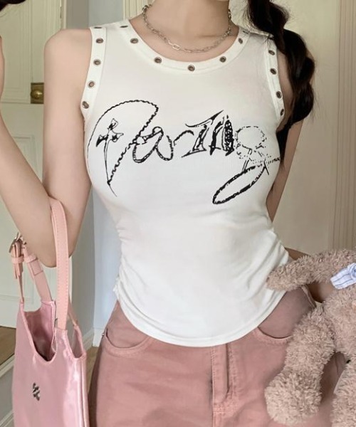 lilful(リルフル)の「ショート丈アイレットプリントタンク(タンクトップ・レディース・ブラック/ホワイト・L/M/S)」の11枚目の写真