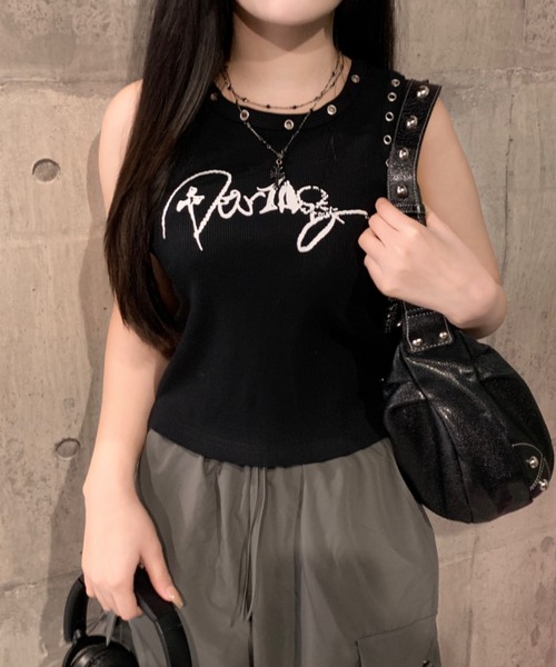 lilful(リルフル)の「ショート丈アイレットプリントタンク(タンクトップ・レディース・ブラック/ホワイト・L/M/S)」の15枚目の写真