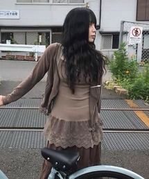 カップ付きレースキャミソール