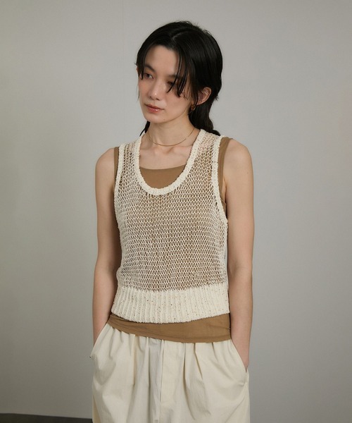 SALON adam et rope'（サロン アダム エ ロペ）の「ギマコットンスパンコールベスト/タンク（ベスト・レディース・チャコールグレー/オフホワイト/ブラウン系その他2・FREE）」の12枚目の写真