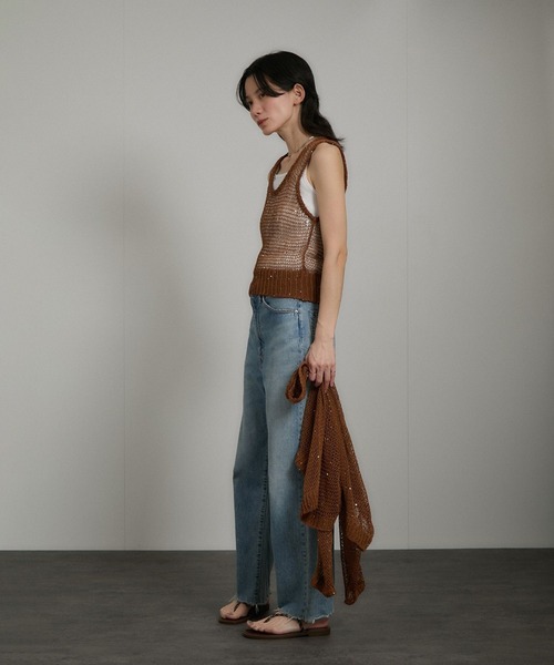 SALON adam et rope'（サロン アダム エ ロペ）の「ギマコットンスパンコールベスト/タンク（ベスト・レディース・チャコールグレー/オフホワイト/ブラウン系その他2・FREE）」の13枚目の写真