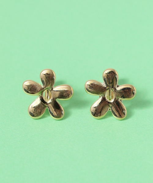 Monocoro toppi（モノコロトッピ）の「ニュアンス フラワー イヤリング（イヤリング・レディース・シルバー/ゴールド・フリー）」の17枚目の写真