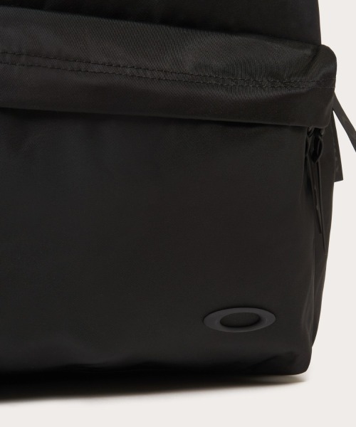 OAKLEY（オークリー）の「OAKLEY Fgl Backpack M 9.0（オークリー Fgl バックパック M 9.0）（バックパック/リュック・メンズ・ブラック系/グリーン系・FREE）」の6枚目の写真