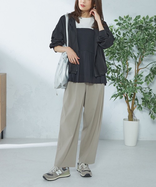 GALLORIA（ギャローリア）の「ＵＶカット　裾スピンドルパーカー（パーカー・レディース・ライトベージュ/ブラック・LL/S/M/L）」の3枚目の写真