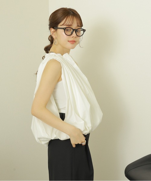 LAULEN（ローレン）の「sleeveless balloon shirt /スタンドカラー比翼スリーブレスバルーンシャツ（シャツ/ブラウス・レディース・ホワイト・FREE）」の10枚目の写真