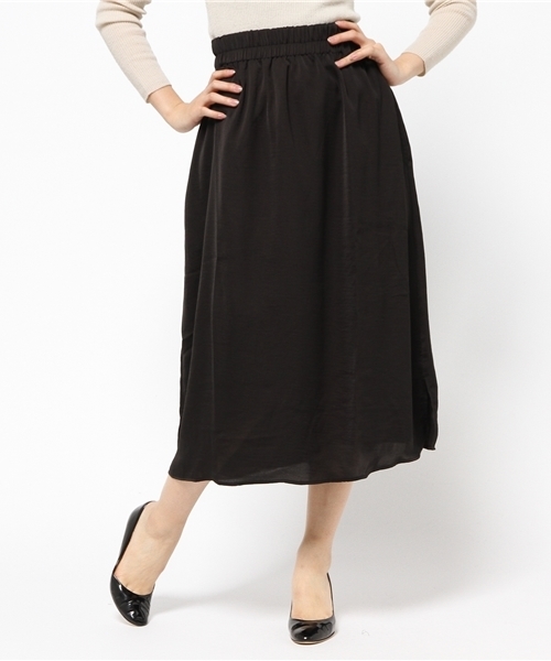 Kastane(カスタネ)の「サテンスリットロングスカート(スカート・レディース・ブラック/ライトグレー/オリーブ/ピンク・FREE)」の9枚目の写真