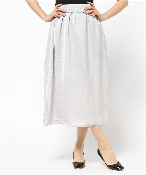 Kastane(カスタネ)の「サテンスリットロングスカート(スカート・レディース・ブラック/ライトグレー/オリーブ/ピンク・FREE)」の10枚目の写真