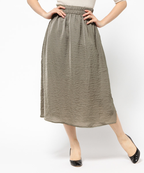 Kastane(カスタネ)の「サテンスリットロングスカート(スカート・レディース・ブラック/ライトグレー/オリーブ/ピンク・FREE)」の5枚目の写真