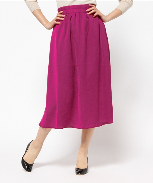 Kastane(カスタネ)の「サテンスリットロングスカート(スカート・レディース・ブラック/ライトグレー/オリーブ/ピンク・FREE)」の6枚目の写真