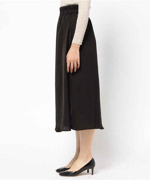 Kastane(カスタネ)の「サテンスリットロングスカート(スカート・レディース・ブラック/ライトグレー/オリーブ/ピンク・FREE)」の15枚目の写真