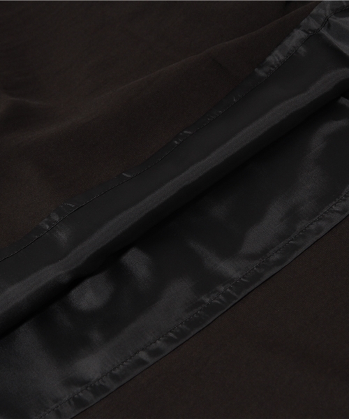 Kastane(カスタネ)の「サテンスリットロングスカート(スカート・レディース・ブラック/ライトグレー/オリーブ/ピンク・FREE)」の12枚目の写真