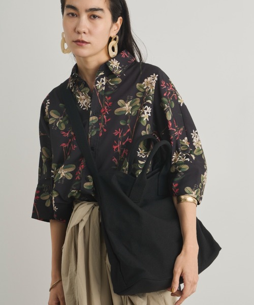 Libra Cue(リブラ キュー)の「キャンバス2wayバッグ(ショルダーバッグ・レディース・ホワイト/ブラック/レッド・FREE)」の10枚目の写真