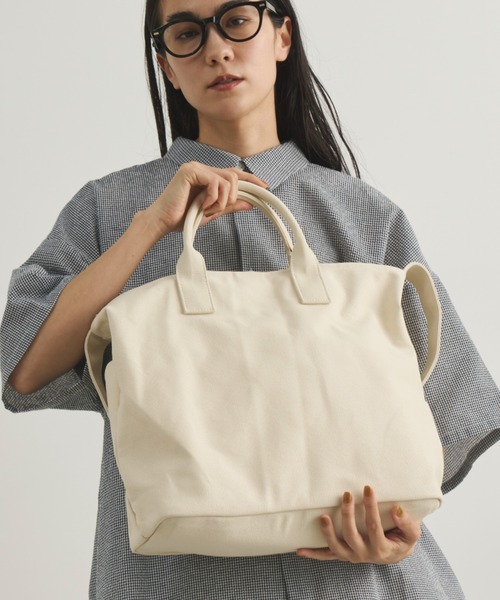 Libra Cue(リブラ キュー)の「キャンバス2wayバッグ(ショルダーバッグ・レディース・ホワイト/ブラック/レッド・FREE)」の18枚目の写真