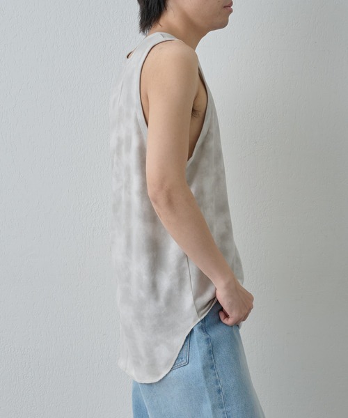 COLONY 2139（コロニートゥーワンスリーナイン）の「フェードダイロングタンク（タンクトップ・メンズ・ブラック/ホワイト・MEDIUM/LARGE）」の10枚目の写真