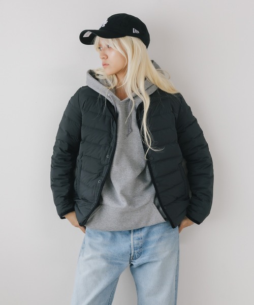 Vincent et Mireille(バンソンエミレイユ)の「Vincent et Mireille/バンソンエミレイユ Stitchless down Cadigan ステッチレスダウンカーディガン(カーディガン/ボレロ・メンズ・ブラック・36)」の2枚目の写真