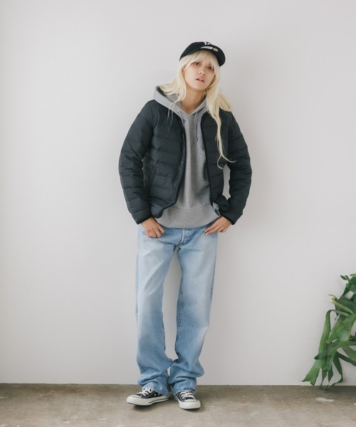 Vincent et Mireille(バンソンエミレイユ)の「Vincent et Mireille/バンソンエミレイユ Stitchless down Cadigan ステッチレスダウンカーディガン(カーディガン/ボレロ・メンズ・ブラック・36)」の4枚目の写真