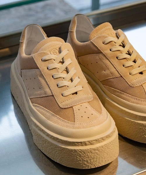 MM6 Maison Margiela(エムエムシックス メゾン マルジェラ)の「MM6 MAISON MARGIELA SNEAKERS SH1WS0013(スニーカー・メンズ・ベージュ・28cm/30cm/29cm)」の1枚目の写真