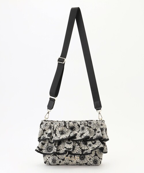 TOCCA(トッカ)の「FRILL POCHETTE ポシェット(ショルダーバッグ・レディース・ベージュ系/ブラック系/ブラック系1/アイボリー系/ブラウン系・F)」の15枚目の写真