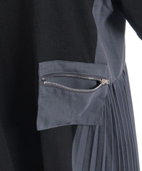 axes femme（アクシーズファム）の「プリーツ切替ワンピース（ワンピース・レディース・ネイビー/ブラック・FREE）」の22枚目の写真