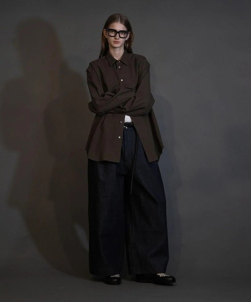 my beautiful landlet(マイビューティフルランドレット)の「【my beautiful landlet】12oz DENIM TUCK WIDE PANTS(RIGID)(デニムパンツ・メンズ・ブラック/インディゴブルー・0/1/2)」の2枚目の写真