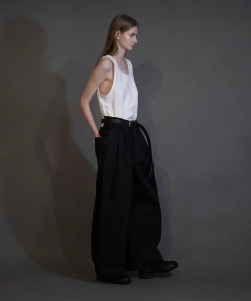 my beautiful landlet(マイビューティフルランドレット)の「【my beautiful landlet】12oz DENIM TUCK WIDE PANTS(RIGID)(デニムパンツ・メンズ・ブラック/インディゴブルー・0/1/2)」の4枚目の写真