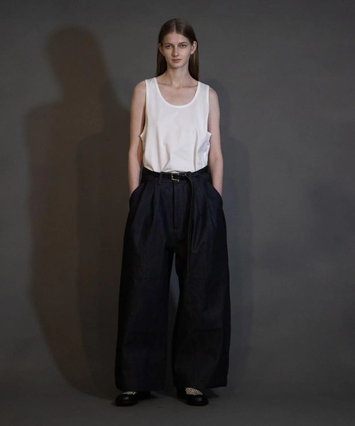 my beautiful landlet(マイビューティフルランドレット)の「【my beautiful landlet】12oz DENIM TUCK WIDE PANTS(RIGID)(デニムパンツ・メンズ・ブラック/インディゴブルー・0/1/2)」の6枚目の写真