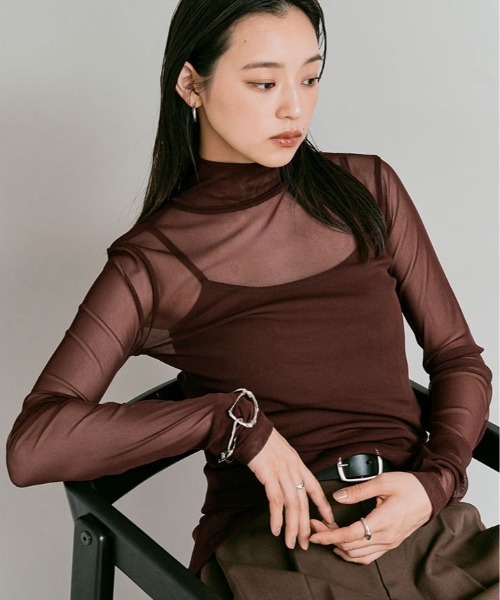 W:Huku（フーク）の「ストレッチ メッシュ ハイネック トップス / Sheer Stretch Mesh Mock Neck Top（Tシャツ/カットソー・レディース・ブラウン/ブルー系/チャコール/クリーム/ブラック・FREE）」の9枚目の写真