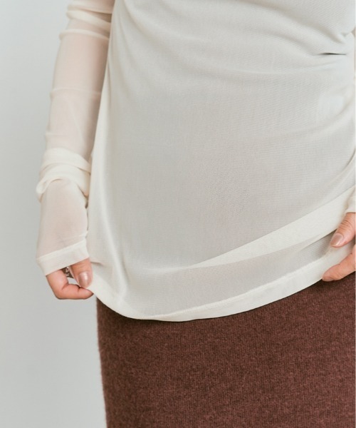 W:Huku（フーク）の「ストレッチ メッシュ ハイネック トップス / Sheer Stretch Mesh Mock Neck Top（Tシャツ/カットソー・レディース・ブラウン/ブルー系/チャコール/クリーム/ブラック・FREE）」の13枚目の写真