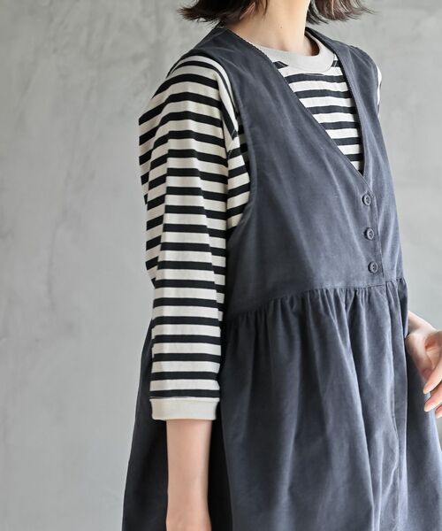 rps（アールピーエス）の「コーデュロイペプラムベスト（ベスト・レディース・モカ/チャコールグレー/ダークネイビー・フリー）」の19枚目の写真