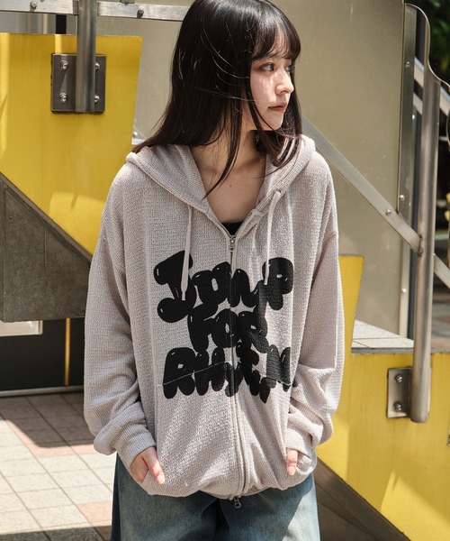 WEGO（ウィゴー）の「WEGO/メッシュロゴジップパーカー（パーカー・メンズ・グレー/ブラック・LARGE/MEDIUM）」の4枚目の写真