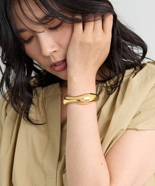 BARNYARDSTORM（バンヤードストーム）の「BARNYARDSTORM / メタルニュアンスバングル【MADE IN JAPAN】（バングル/リストバンド・レディース・シルバー/ゴールド・FREE）」の11枚目の写真