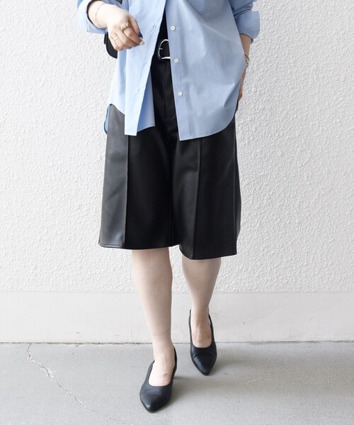 SHIPS any(シップス エニィ)の「SHIPS any: センター ピンタックライン ハーフパンツ(その他パンツ・レディース・ブラック/ブラウン・ONE SIZE)」の2枚目の写真