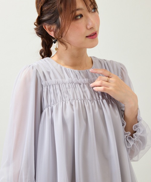 Rose Tiara(ローズティアラ)の「【手洗いOK】チュール重ねカットソー(Tシャツ/カットソー・レディース・ブラック/グレー・42/46/38)」の1枚目の写真