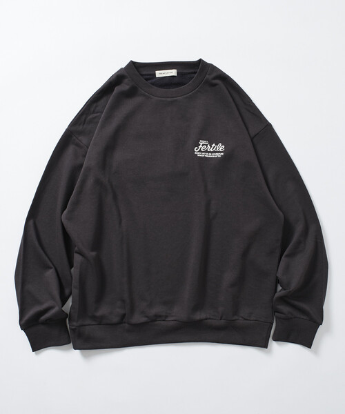 セール】限定展開 リラックスフィット デザイン刺繍 クルーネック