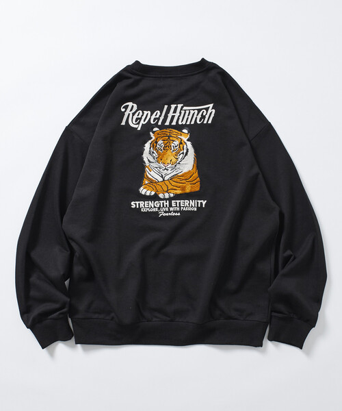 セール】限定展開 リラックスフィット デザイン刺繍 クルーネック