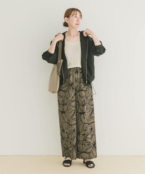 ITEMS URBANRESEARCH(アイテムズ アーバンリサーチ)の「シアーフードブルゾン(ブルゾン・レディース・カーキ/ブラック/オフホワイト・FREE)」の20枚目の写真
